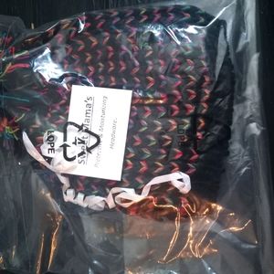 Protective and moisturizing headwear